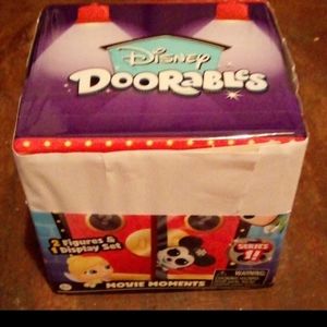 Nwt Doorable movie moments